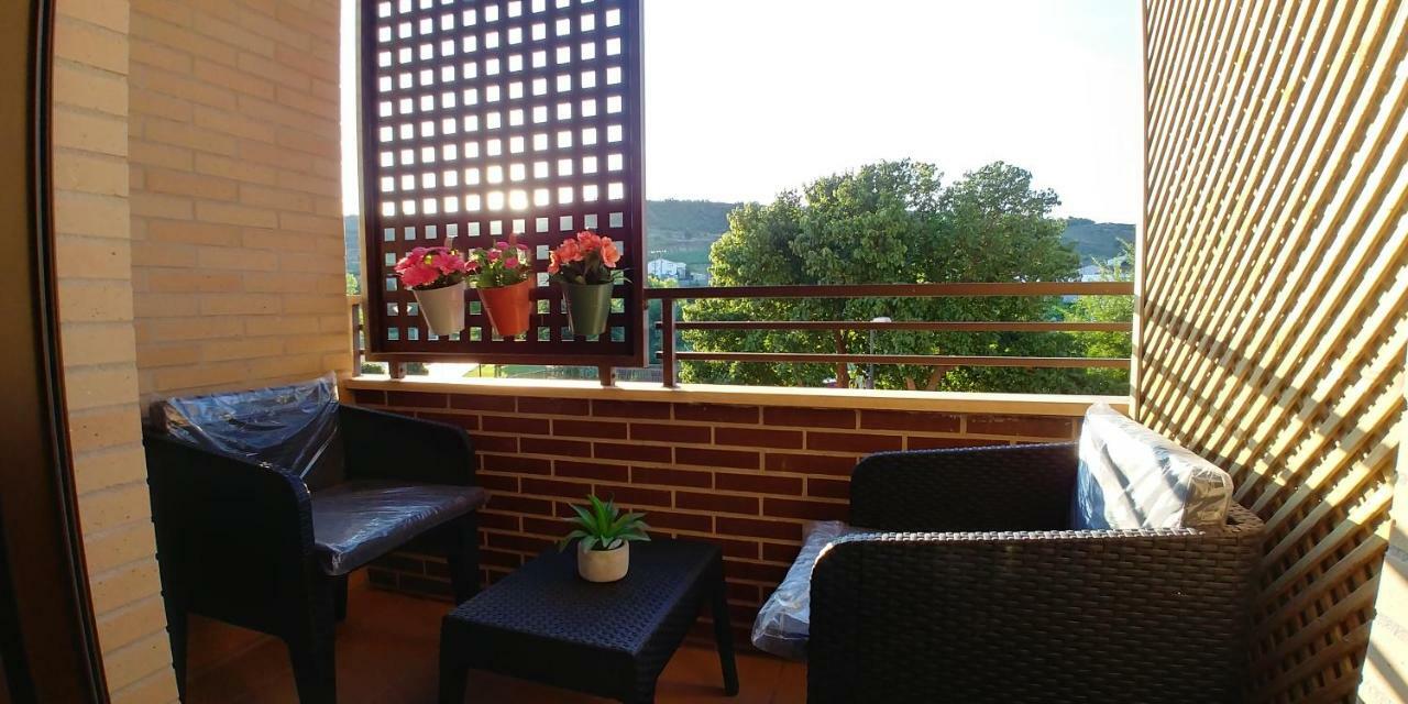 Fuenmayor Apartamento Entrevinas En El Corazon De La Rioja מראה חיצוני תמונה