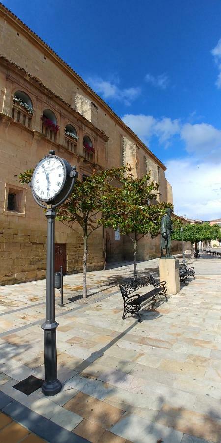 Fuenmayor Apartamento Entrevinas En El Corazon De La Rioja מראה חיצוני תמונה